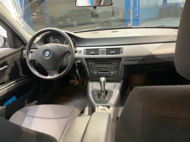 BMW 3er 320i 2005 – снимка 17
