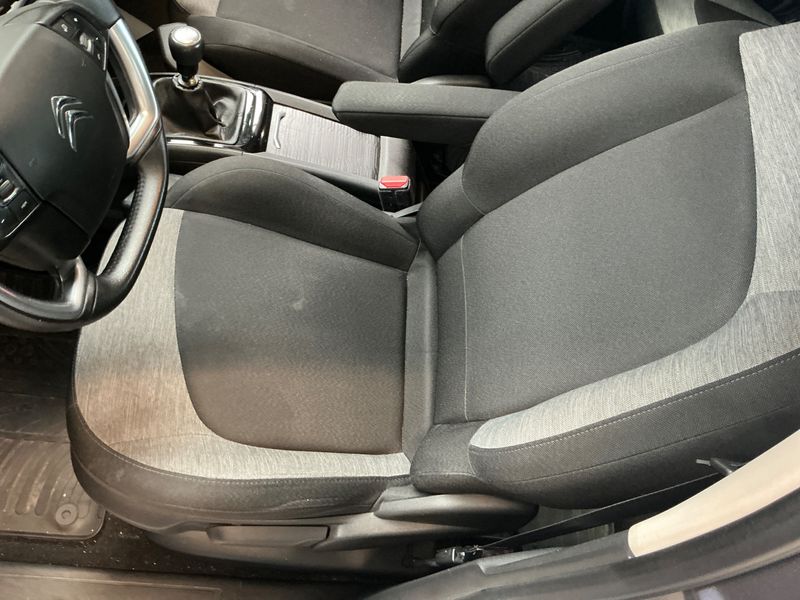 Citroen C4 Picasso 1.2 PureTech Feel 2018 – снимка 38