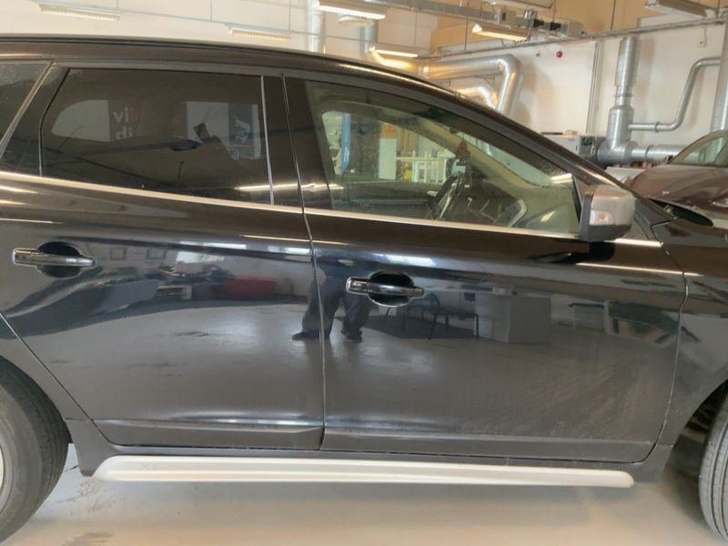 Volvo XC60 2.4 D5 R-Design AWD 2011 – снимка 10