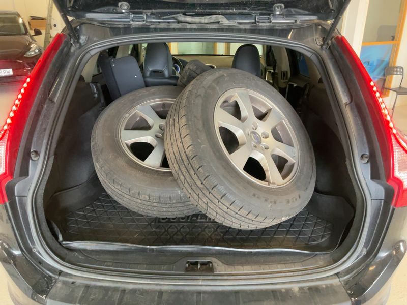 Volvo XC60 2.4 D5 R-Design AWD 2011 – снимка 16