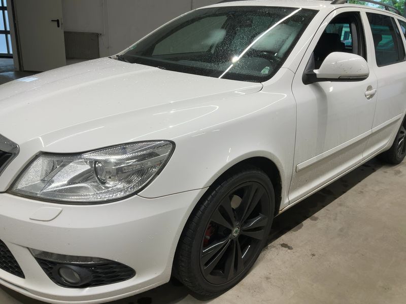 Skoda Octavia 2.0 TDI RS 2012 – снимка 2