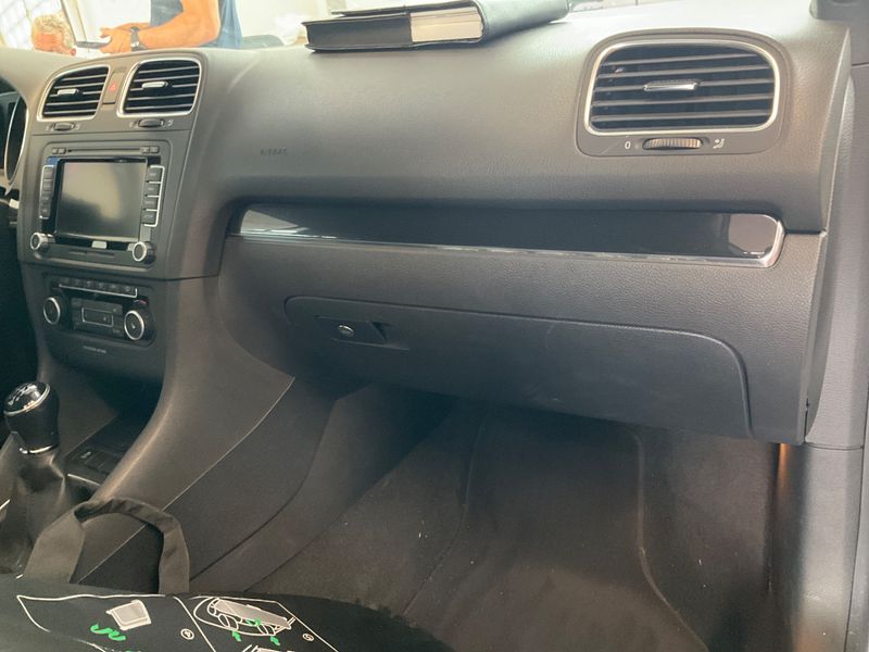Volkswagen Golf VI 1.2 TSI Basis BlueMotion Tech 2012 – снимка 33
