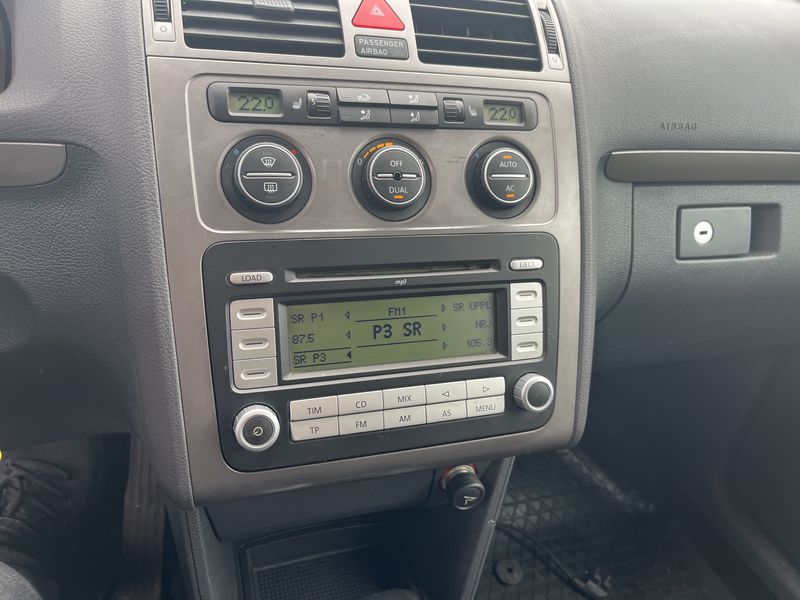 Volkswagen Touran 1.4 TSI CrossTouran 2007 – снимка 13