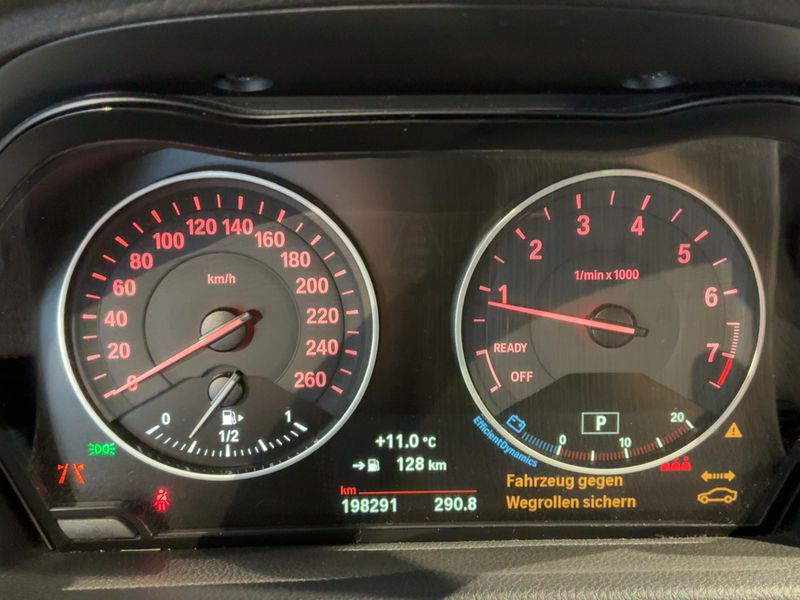 BMW 2er 225i Active Tourer xDrive Sport Line 2015 – снимка 19
