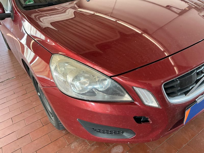 Volvo V60 2.0 D4 Kinetic 2013 – снимка 38