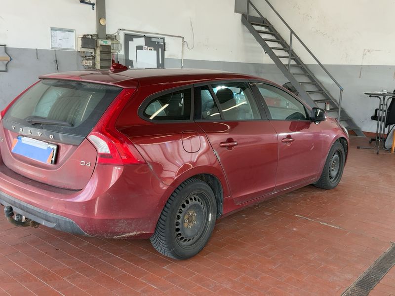 Volvo V60 2.0 D4 Kinetic 2013 – снимка 8