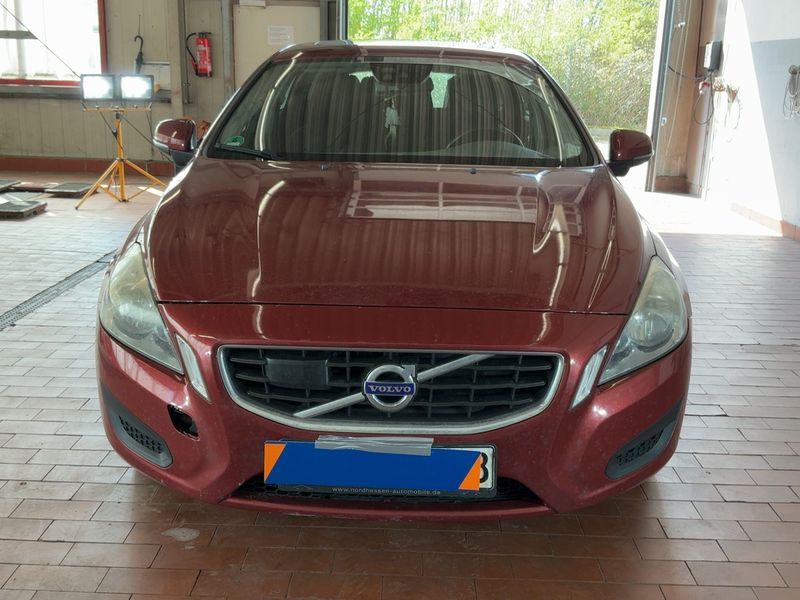 Volvo V60 2.0 D4 Kinetic 2013 – снимка 14
