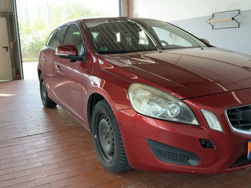 Volvo V60 2.0 D4 Kinetic 2013 – снимка 12