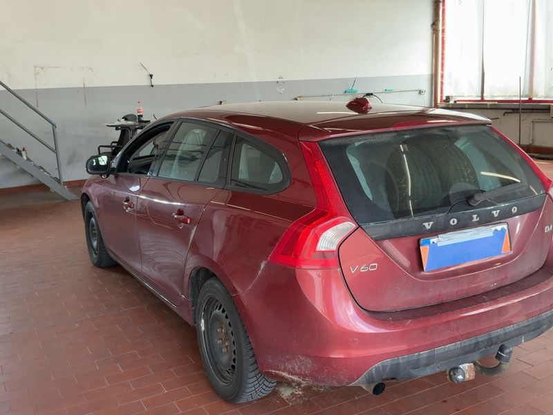 Volvo V60 2.0 D4 Kinetic 2013 – снимка 6