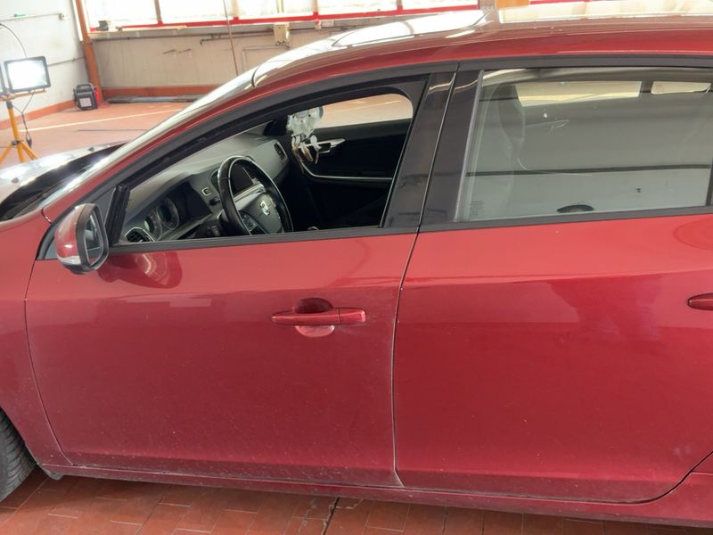 Volvo V60 2.0 D4 Kinetic 2013 – снимка 4