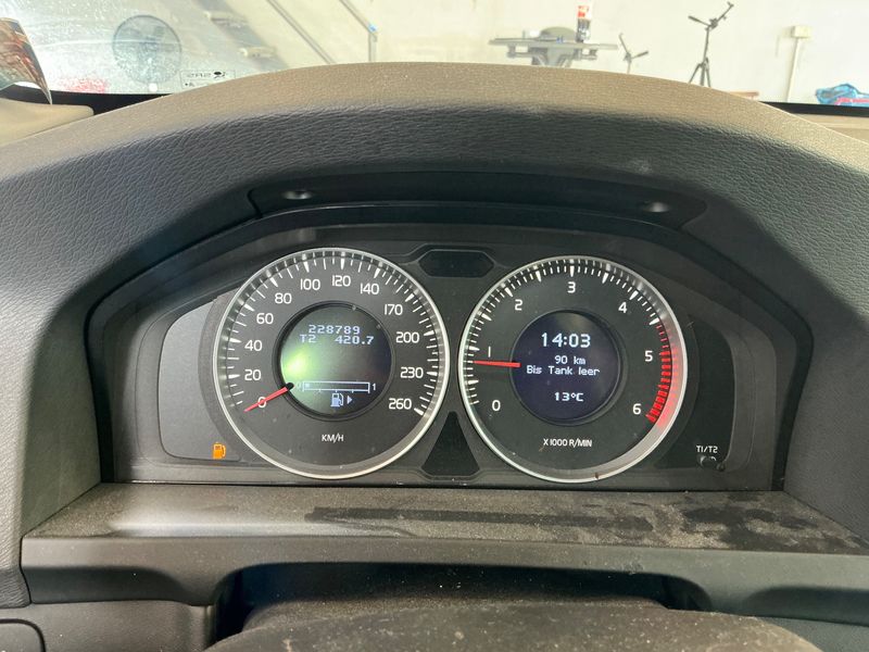 Volvo V60 2.0 D4 Kinetic 2013 – снимка 19