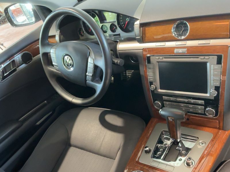 Volkswagen Phaeton 3.0 V6 TDI 4Motion 2012 – снимка 18