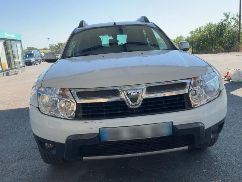 Dacia Duster 1.5 dCi Prestige 4x4 2011 – снимка 14