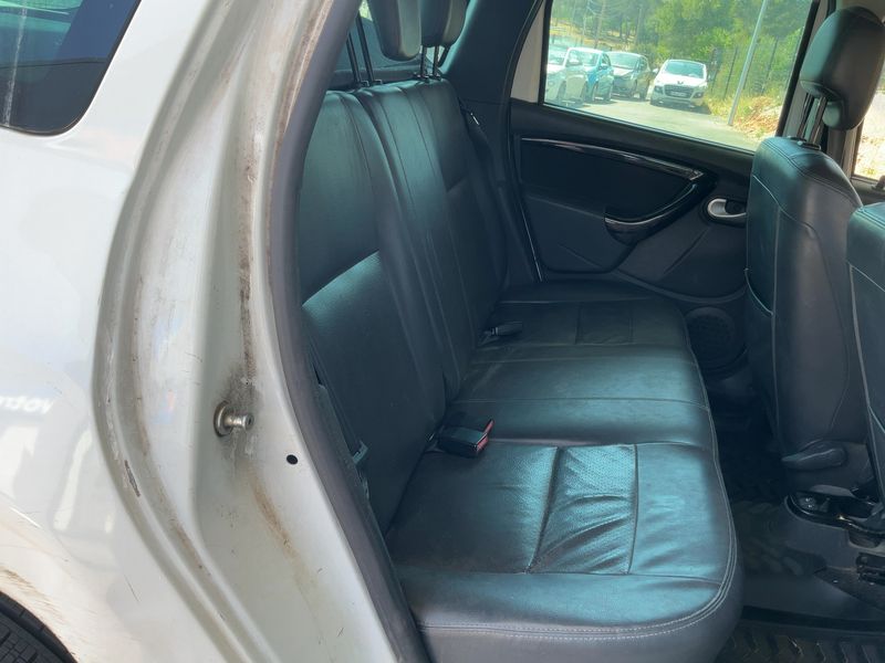 Dacia Duster 1.5 dCi Prestige 4x4 2011 – снимка 19