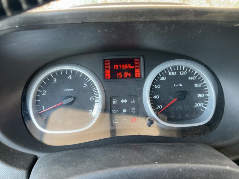 Dacia Duster 1.5 dCi Prestige 4x4 2011 – снимка 18