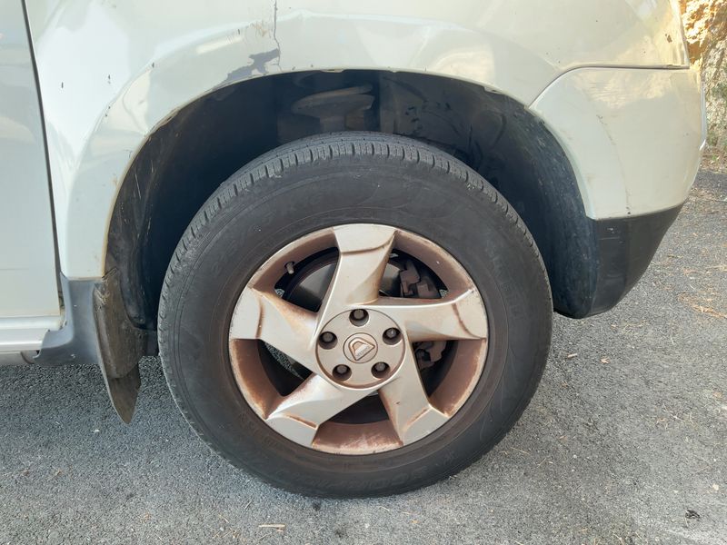 Dacia Duster 1.5 dCi Prestige 4x4 2011 – снимка 11