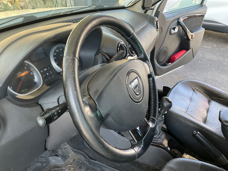 Dacia Duster 1.5 dCi Prestige 4x4 2011 – снимка 45