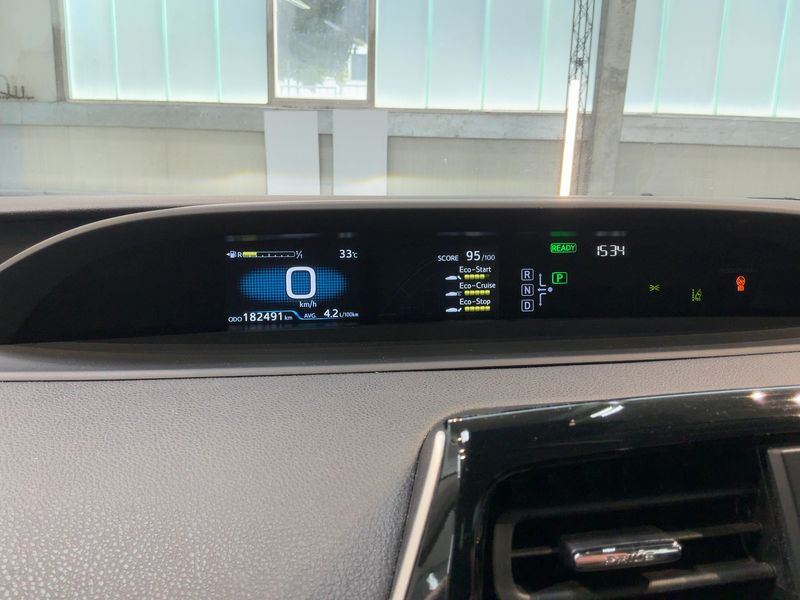 Toyota Prius 1.8 2017 – снимка 19
