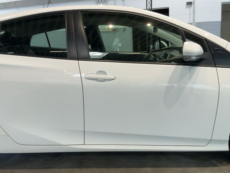 Toyota Prius 1.8 2017 – снимка 10