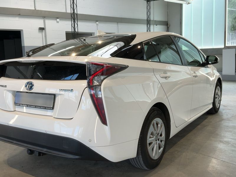 Toyota Prius 1.8 2017 – снимка 8