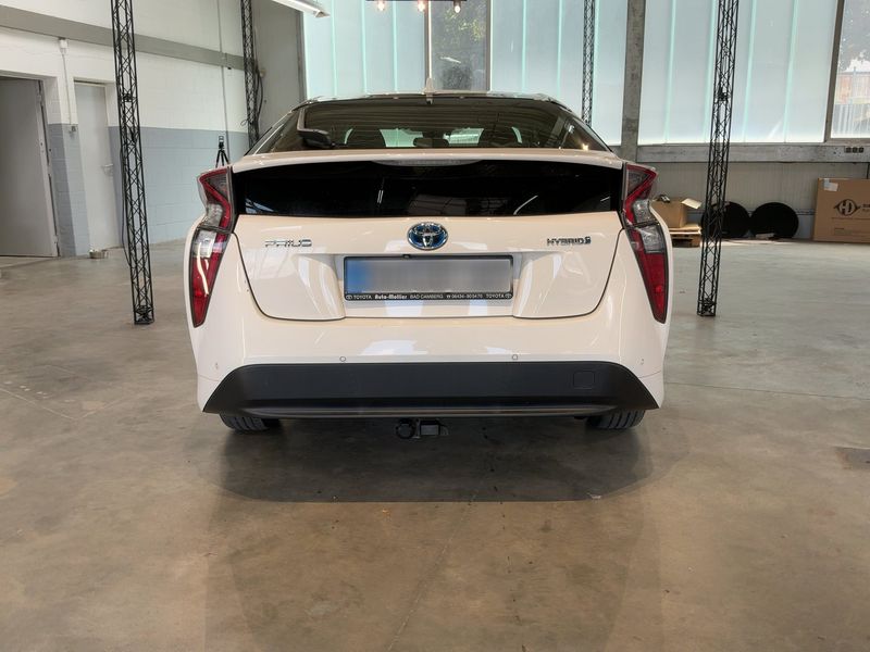 Toyota Prius 1.8 2017 – снимка 7