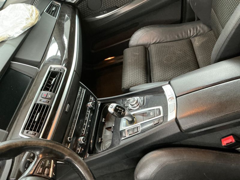 BMW 5er 530d GT 2011 – снимка 40