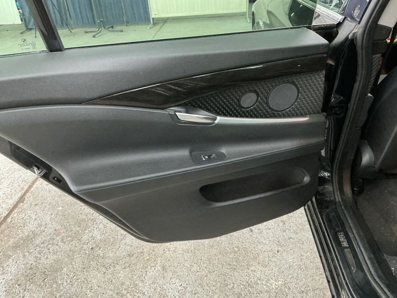 BMW 5er 530d GT 2011 – снимка 38