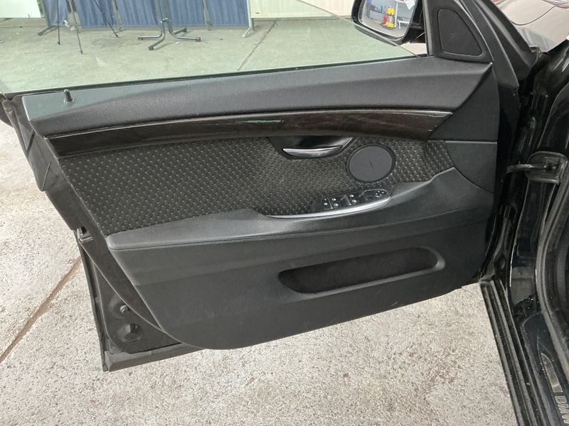 BMW 5er 530d GT 2011 – снимка 39