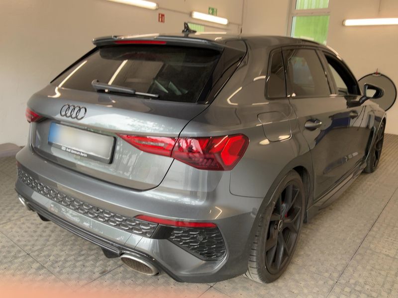 Audi RS 3 Sportback 2.5 TFSI quattro 2022 – снимка 8