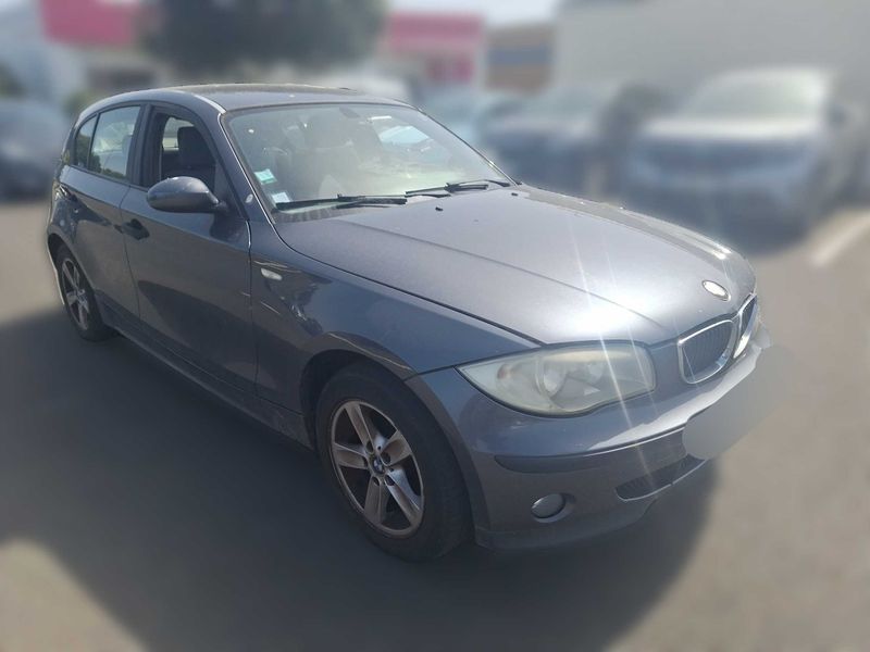 BMW 1er 118d Confort 2006 – снимка на щета