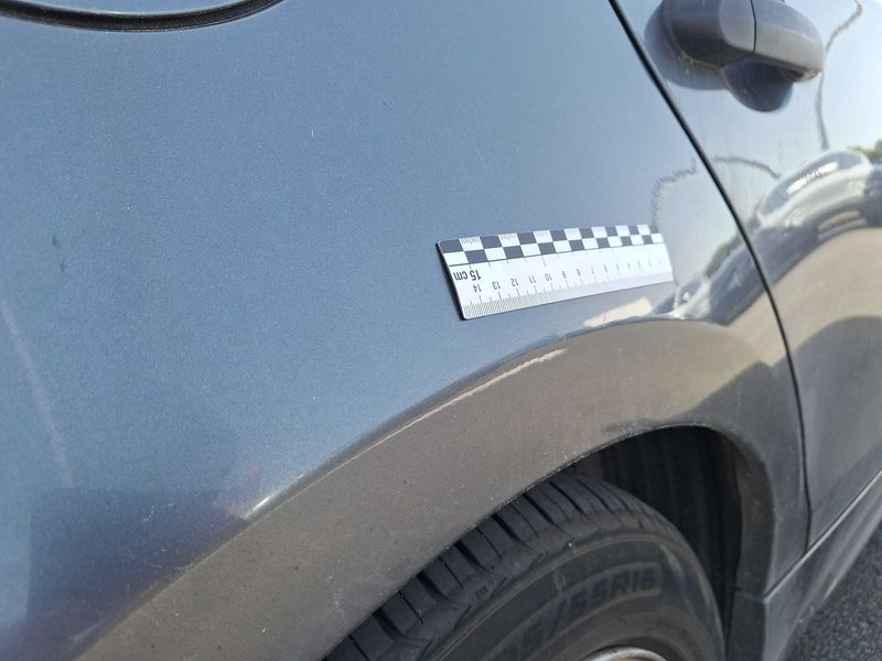 BMW 1er 118d Confort 2006 – снимка на щета