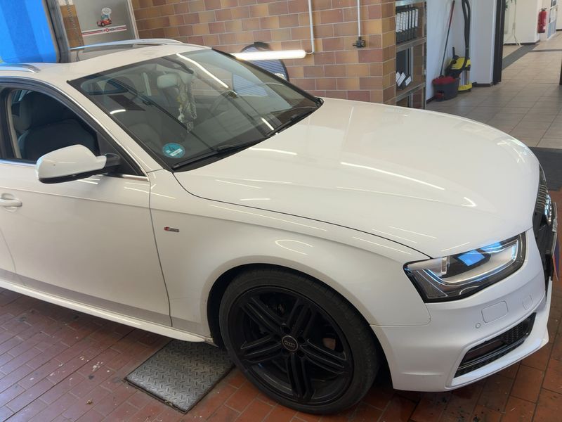 Audi A4 2.0 TDI quattro Ambiente 2012 – снимка 12