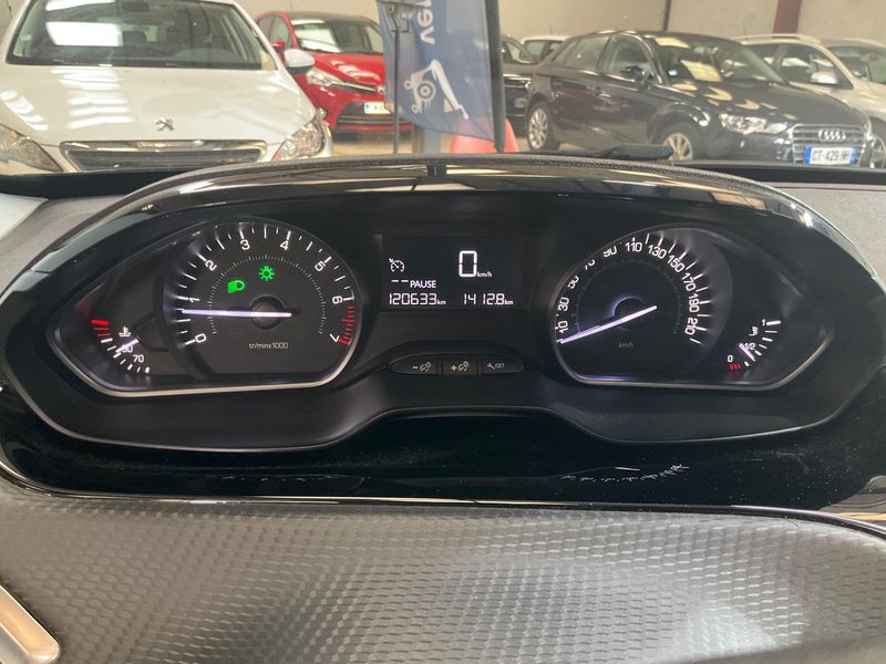 Peugeot 208 1.2 PureTech Style 2016 – снимка 4