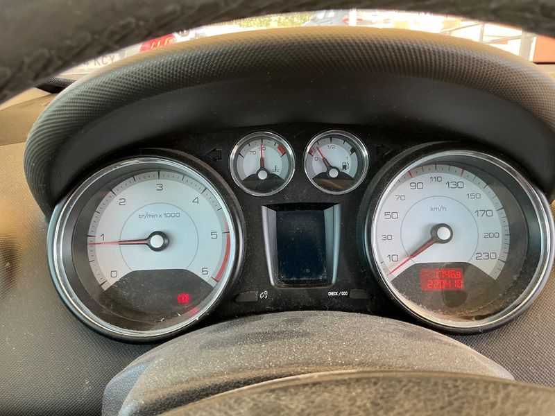 Peugeot 308 1.6 HDi Premium 2008 – снимка 4