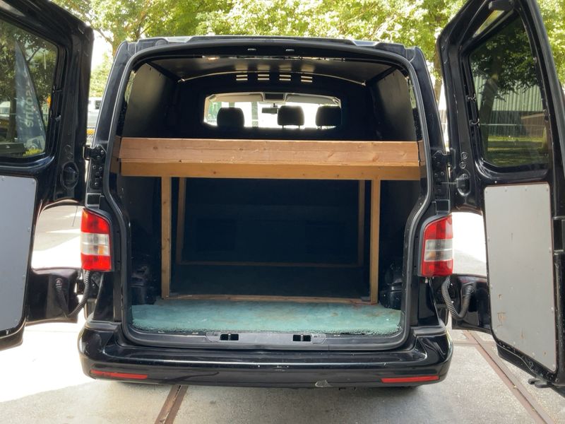 Volkswagen T5 Transporter 2.0 TDI Van Business Line L2H1 2013 – снимка 10