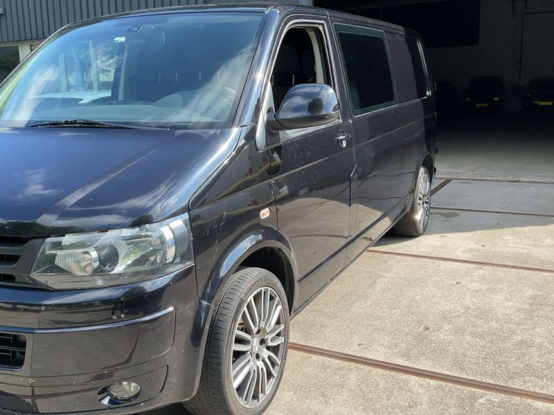 Volkswagen T5 Transporter 2.0 TDI Van Business Line L2H1 2013 – снимка 2