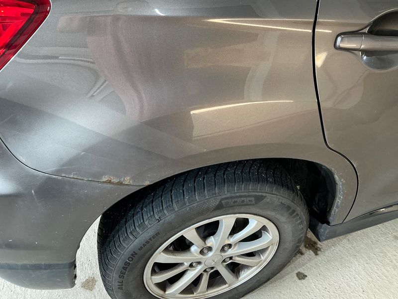 Mitsubishi ASX 1.8 DI-D Invite 4WD 2012 – снимка 21