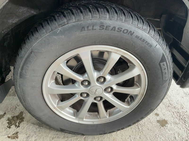 Mitsubishi ASX 1.8 DI-D Invite 4WD 2012 – снимка 5