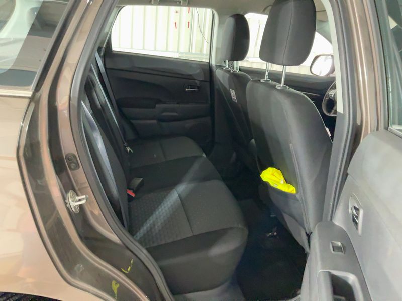 Mitsubishi ASX 1.8 DI-D Invite 4WD 2012 – снимка 19