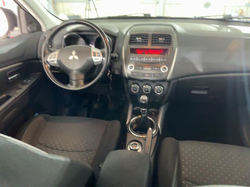 Mitsubishi ASX 1.8 DI-D Invite 4WD 2012 – снимка 17