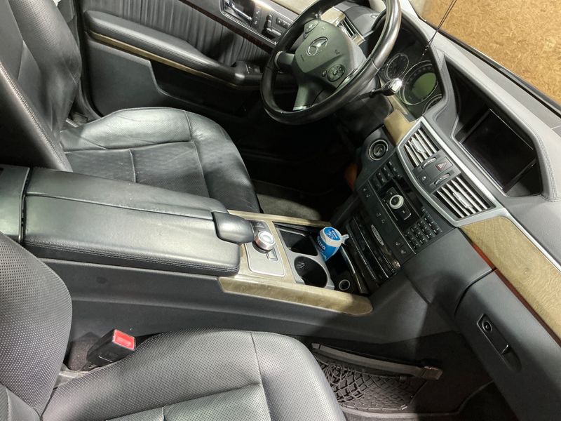 Mercedes-Benz E-Klasse E 350 CGI BlueEfficiency Elegance 2009 – снимка 28