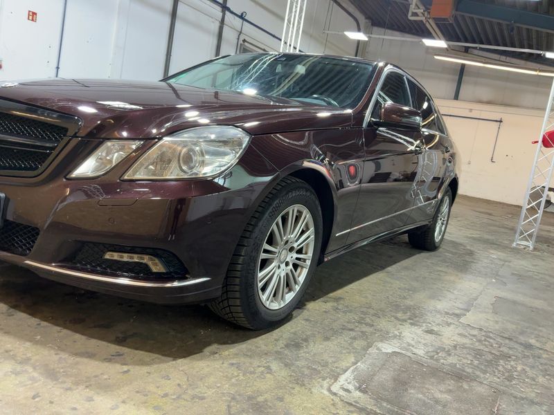 Mercedes-Benz E-Klasse E 350 CGI BlueEfficiency Elegance 2009 – снимка 2