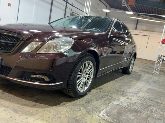 Mercedes-Benz E-Klasse E 350 CGI BlueEfficiency Elegance 2009 – снимка 2