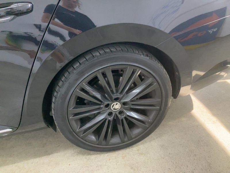 Skoda Superb 2.0 TDI L&K 4x4 2022 – снимка 5