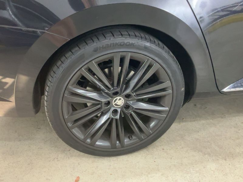 Skoda Superb 2.0 TDI L&K 4x4 2022 – снимка 9
