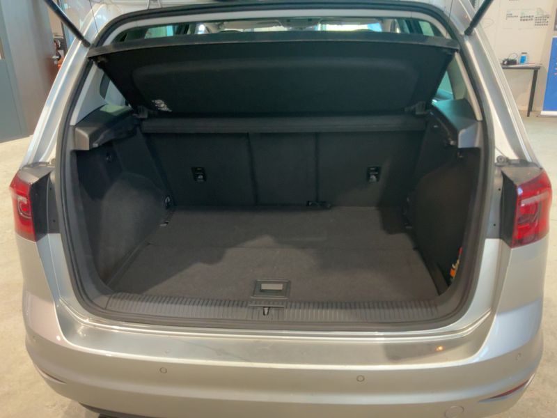 Volkswagen Golf VII Sportsvan 2.0 TDI Carat 2016 – снимка 15