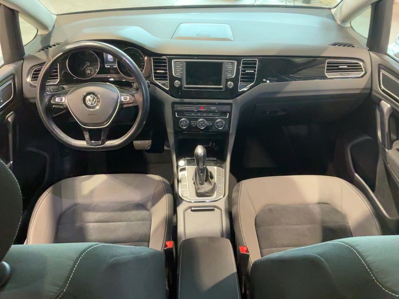 Volkswagen Golf VII Sportsvan 2.0 TDI Carat 2016 – снимка 17
