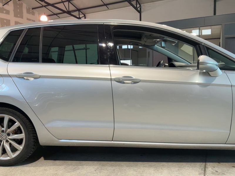 Volkswagen Golf VII Sportsvan 2.0 TDI Carat 2016 – снимка 10