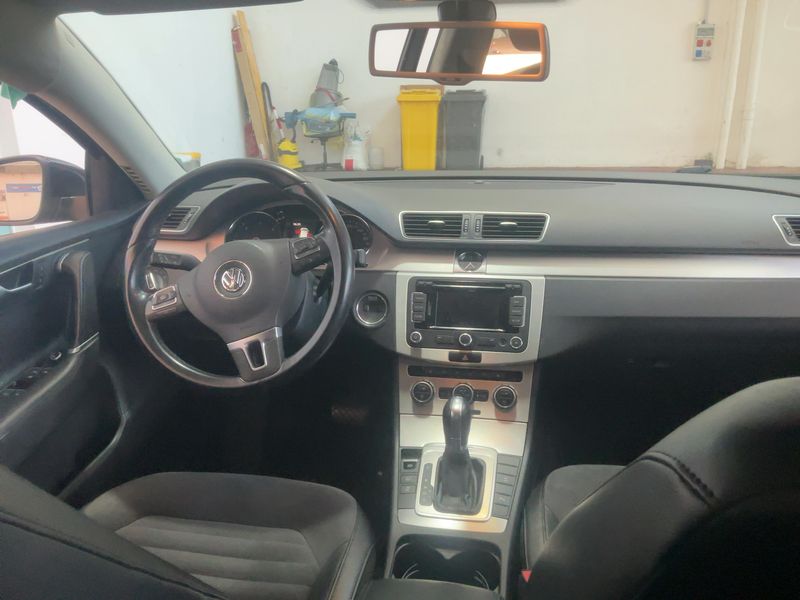 Volkswagen Passat 2.0 TDI Highline BlueMotion Tech 2014 – снимка 12