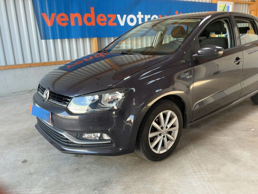 Volkswagen Polo 1.2 TSI Lounge BlueMotion Tech 2015 – снимка 2